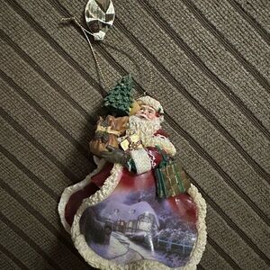 Heirloom Collection frim Ashton Drake. Thomas Kinkade series Santa ornament